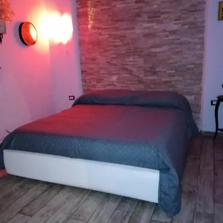 Jolly's Home, Niguarda Area Apartment *